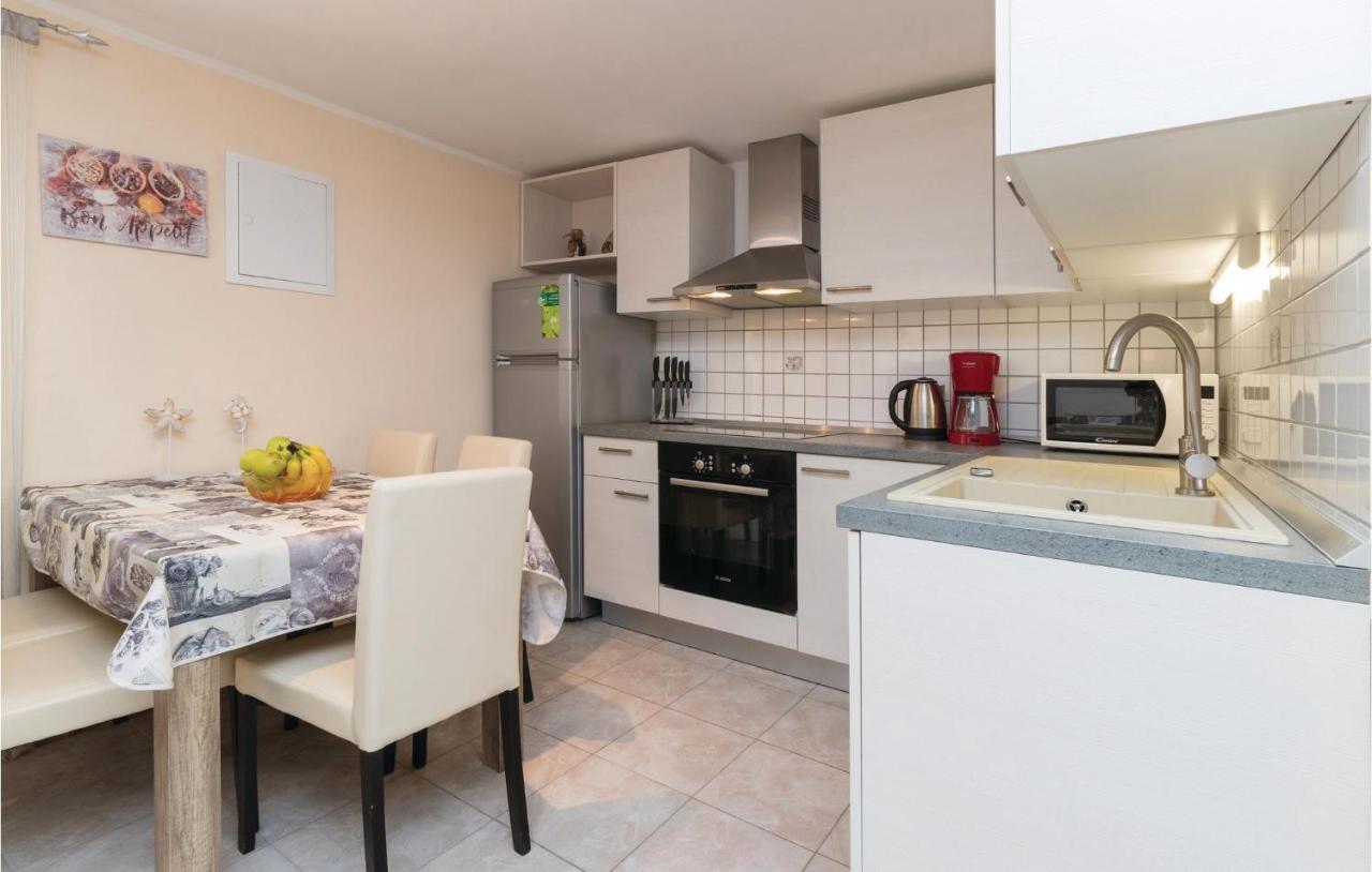 Gorgeous Home In Zadar With Wifi Екстер'єр фото