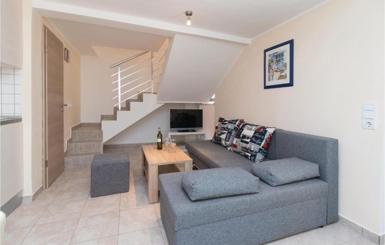 Gorgeous Home In Zadar With Wifi Екстер'єр фото