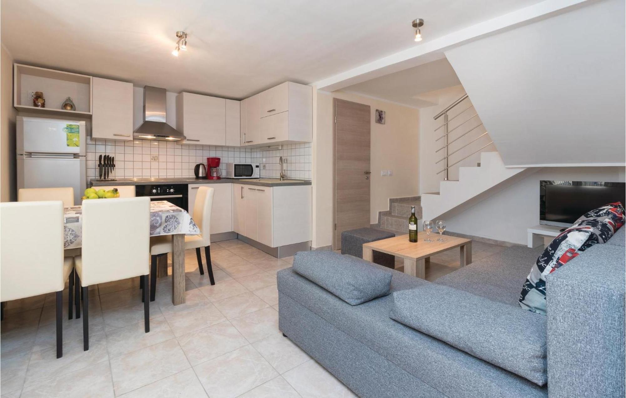 Gorgeous Home In Zadar With Wifi Екстер'єр фото